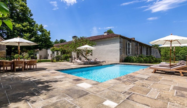 Manoir Gascon - Five Bedroom Villa, Sleeps 12