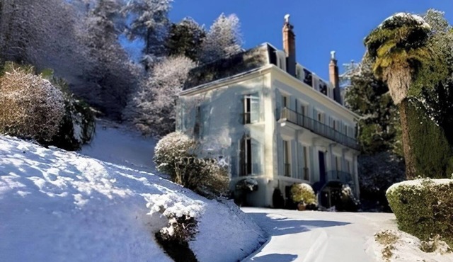 Manoir Historique à Proximité de Sentiers de Randonnées. Ideal Pour les Familles