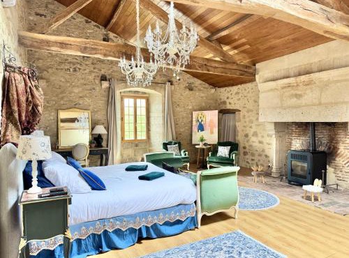 Manoir médiéval art déco - Logis des 3 Artistes