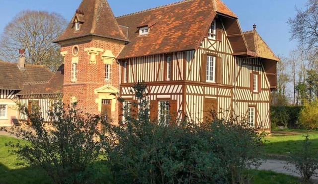 Manoir Normand au cœur d’un Domaine Equestre