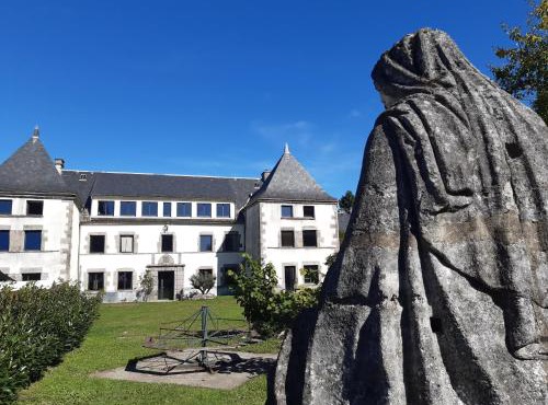 Manoir Saint-Pardoux 63680