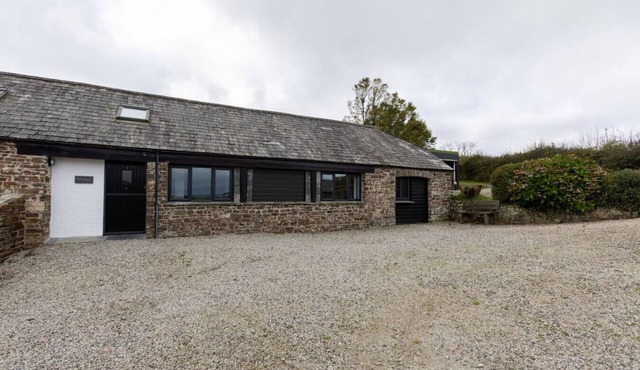 Manor a spacious modern cottage for families or groups