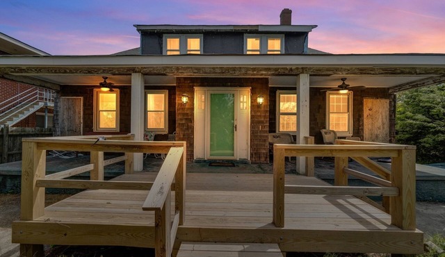 Manor And Mutts #1 4 Bedroom Cottage by RedAwning