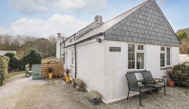 Manor Farmhouse Cottage