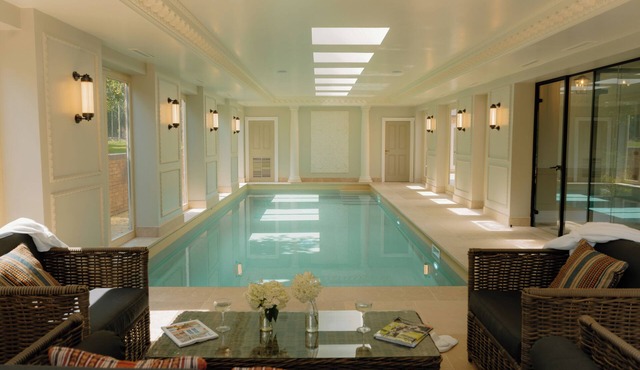 Manor home sleeping 18 guests , indoor pool, spa suite, hot tub, cinema room, outdoor kitchen & bar