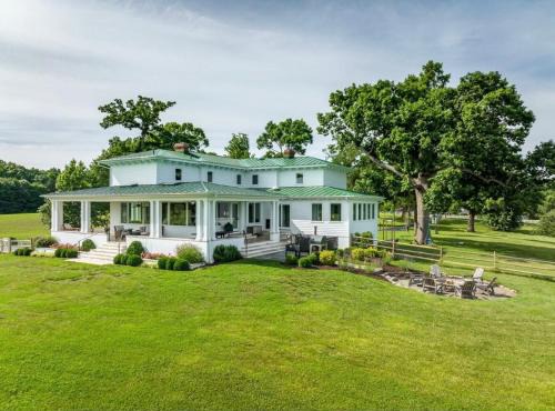 Manor House & Farm Stay