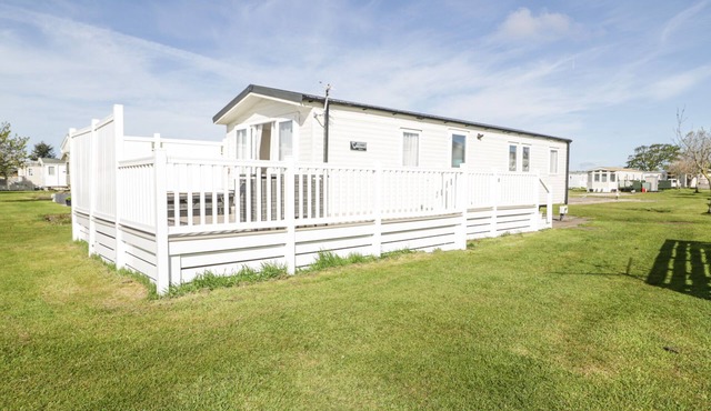 MANOR HOUSE PLATINUM 3 BEDROOM (16E), family friendly in Aspatria