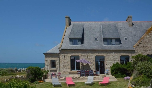 Manor Seafront, Sea view, max. 13 guests, in Southern Brittany