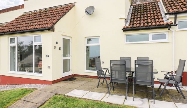 MANORCOMBE 19, pet friendly, country holiday cottage in Callington