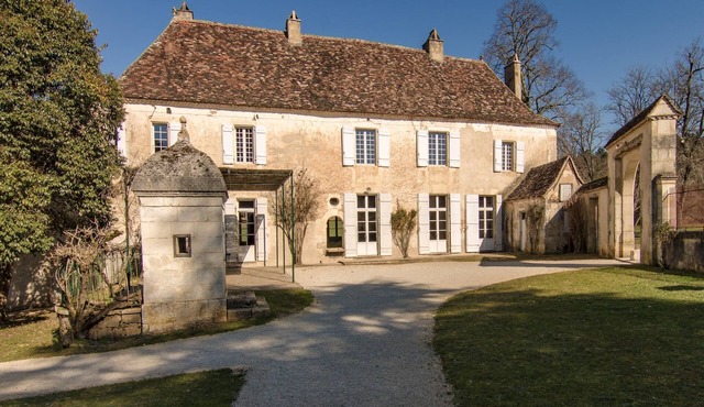 Mansion in Aquitaine with Private Pool