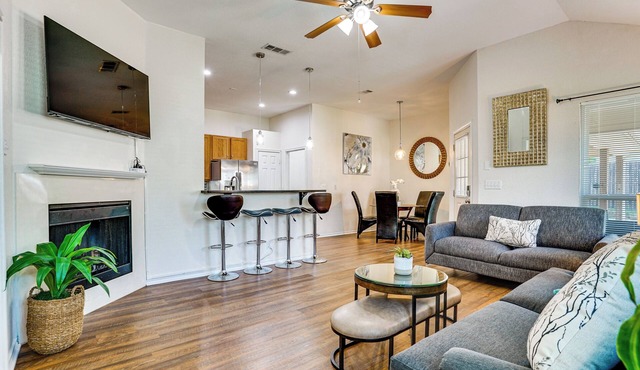 Mansfield Gem Near DFW! 14 Mi to AT&T Stadium
