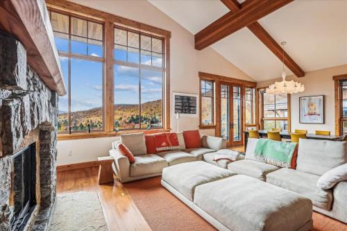 Mansfield Mountain Retreat at Spruce Peak