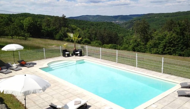 Mansion House in Dordogne with private pool