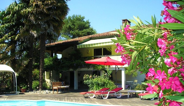 Mansion - HABAS Ideally located