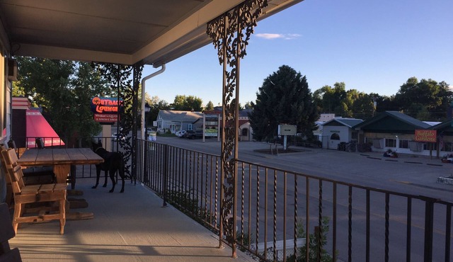 Mansion House Motel