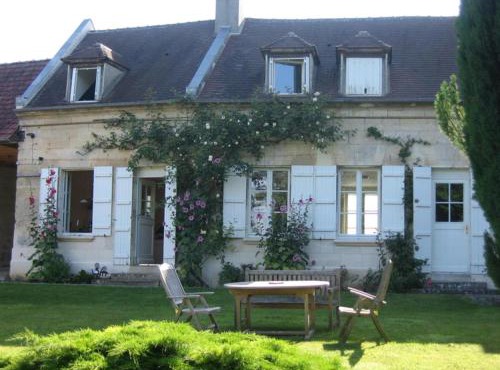 Mansion in Machemont with Private Garden, BBQ & Fireplace