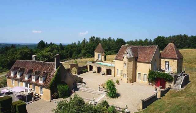 Mansion in Meaulne with Private Pool