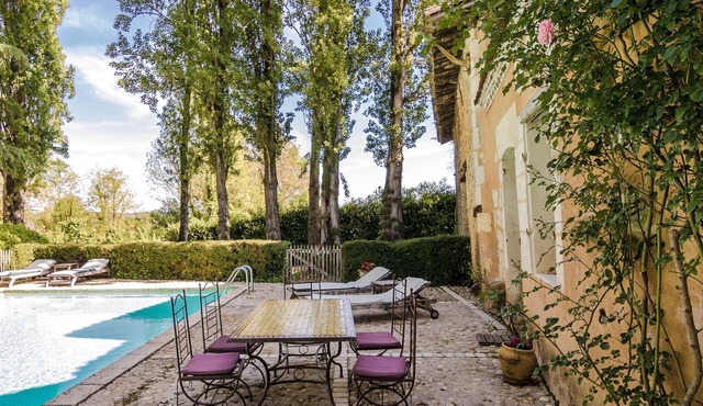 Mansion in Sourzac with Private Pool