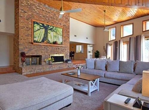 Mansion on 5ac with pool and indoor court, 5bdr, sleeps 14