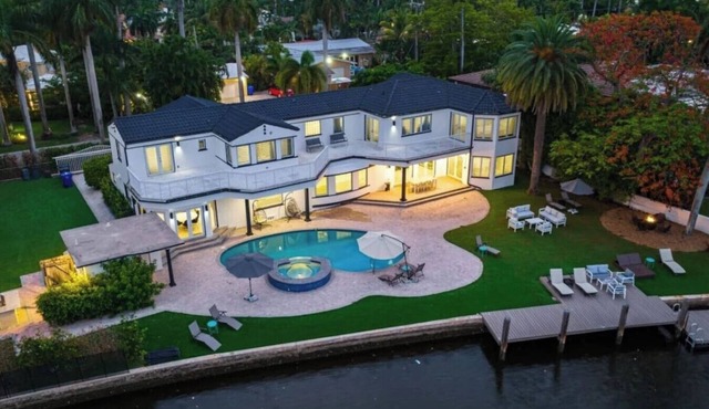Mansion on the Bay, pool, Dock, 6K+SF