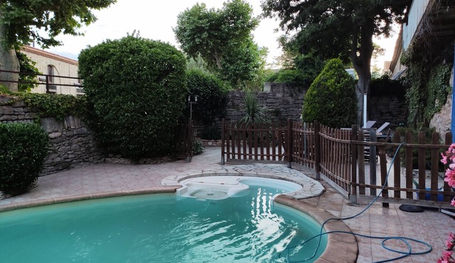 MANSION seventeenth NEAR CARCASSONNE