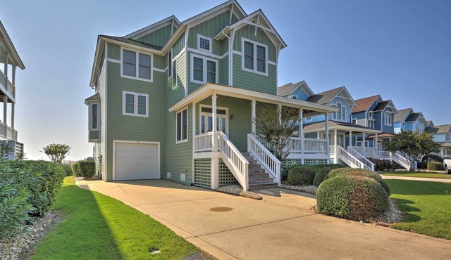 Manteo Waterfront Resort Home w/30-Ft Dock!