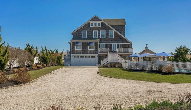 Mantoloking Beach Front Home with Pool