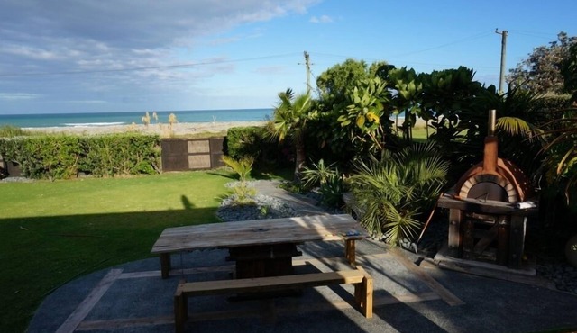 Maoriori-Beachfront paradise in Tokomaru Bay