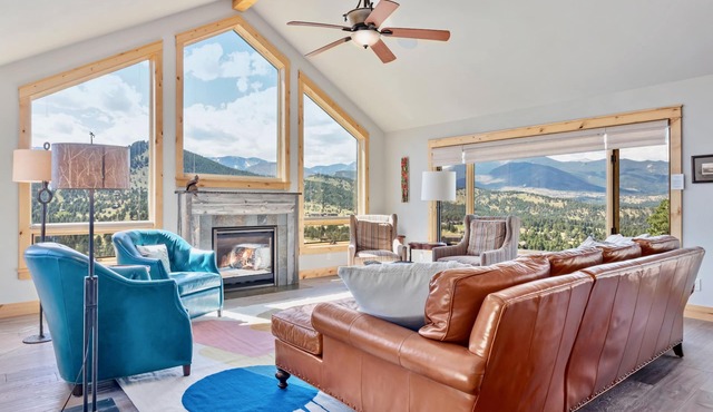 Mapes Luxury Vacation At Windcliff 5 Bedroom Home by RedAwning