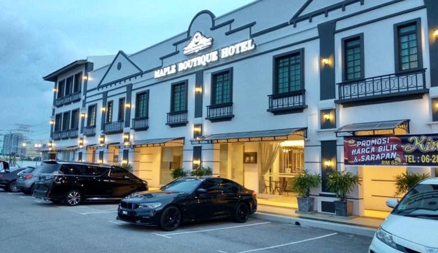 Maple Boutique Hotel