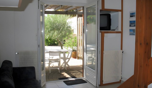Maple Cottage, 5 Minutes from La Rochelle