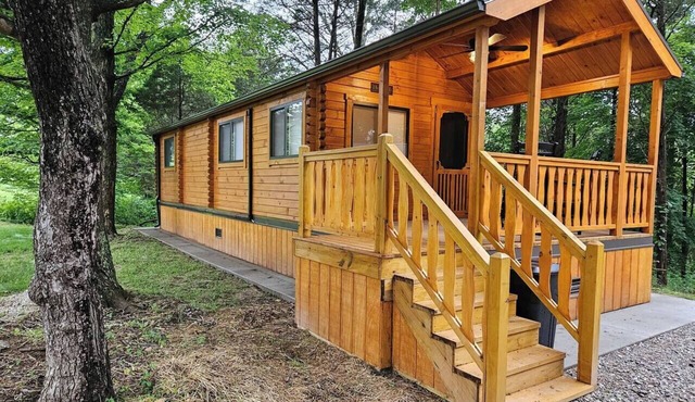 Maple Cozy Cabin at Lost Trails