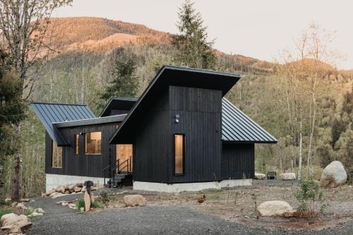 Maple Falls Cabin #58 - Wi-Fi - Pets Ok - Views - Vc - Sauna - Soaker Tub