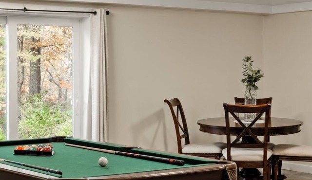 Maple Grove Guesthouse