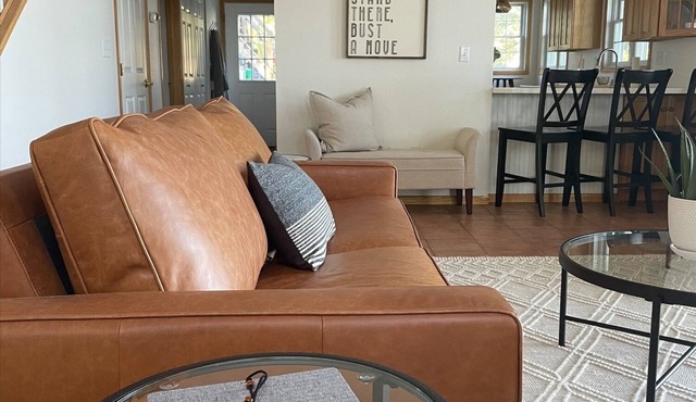 Maple Haven : Modern, year round home on Maple Lake in Mentor, MN