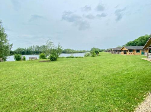 Maple, Lake Pochard 1