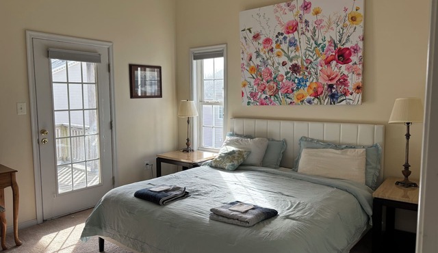 Maple Lawn Gem-3-bedroom, 30 day plus only stays