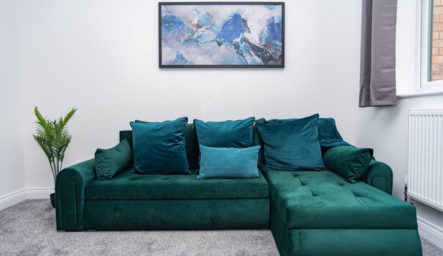 Maple - Telford - With Parking