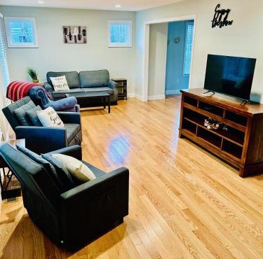 Maplewood Retreat Sleeps 6 Kingston NH by Vacation Your Way