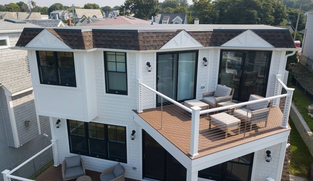 Mar Azul Walk to Beach Ocean Views Luxury Beach House Near Newport