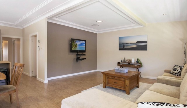 MARA BELLO @ UMINA BEACH