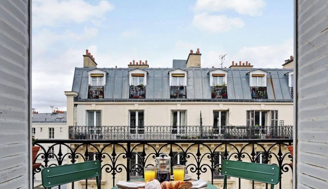 Marais 2B with Balcony by Melvane Luxury