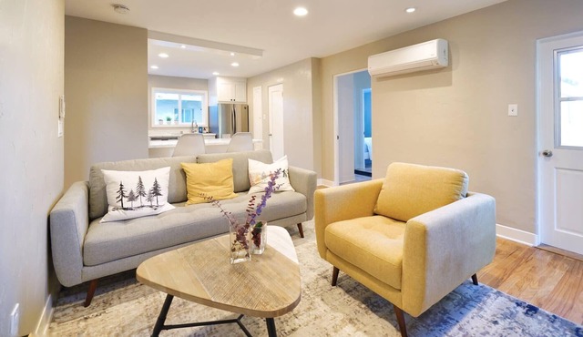 @ Marbella Lane - 3BR SFR 2Floor | DTWN SJ | Ldry