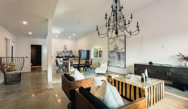 @ Marbella Lane - Aesthetic & Cozy 3BR Home in JT