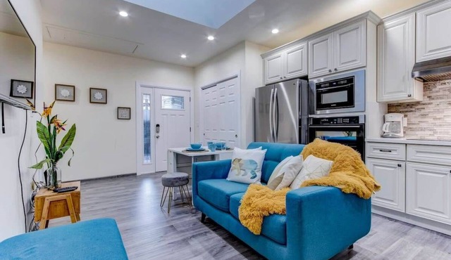 Marbella Lane - Bright and Cozy Home near SFO