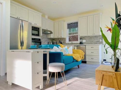 Marbella Lane Cozy 2BR Studio Duplex Home