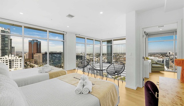 @Marbella Lane - Chic 2BR Penthouse w/Ocean views
