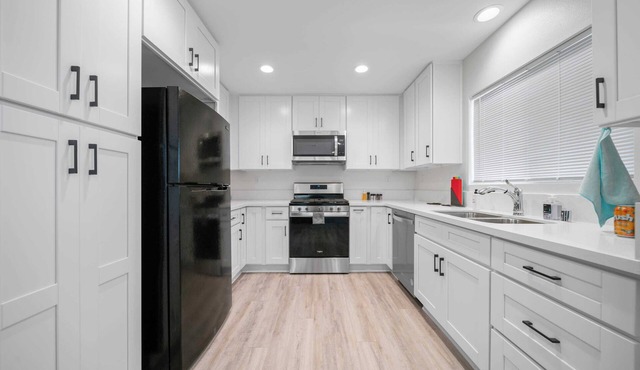 @ Marbella Lane - Modern Aesthetic 4BR Posh Home