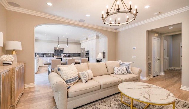 @ Marbella Lane - Modern and Sophisticated Home