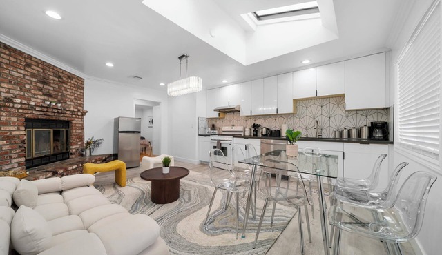 Marbella Lane - Serene and Pristine 2BR Home